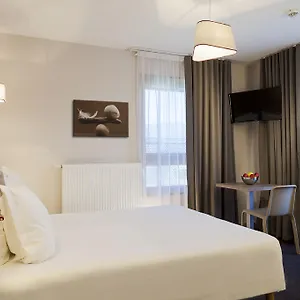 *** Hotel Nehô Porte De Genève Frankreich