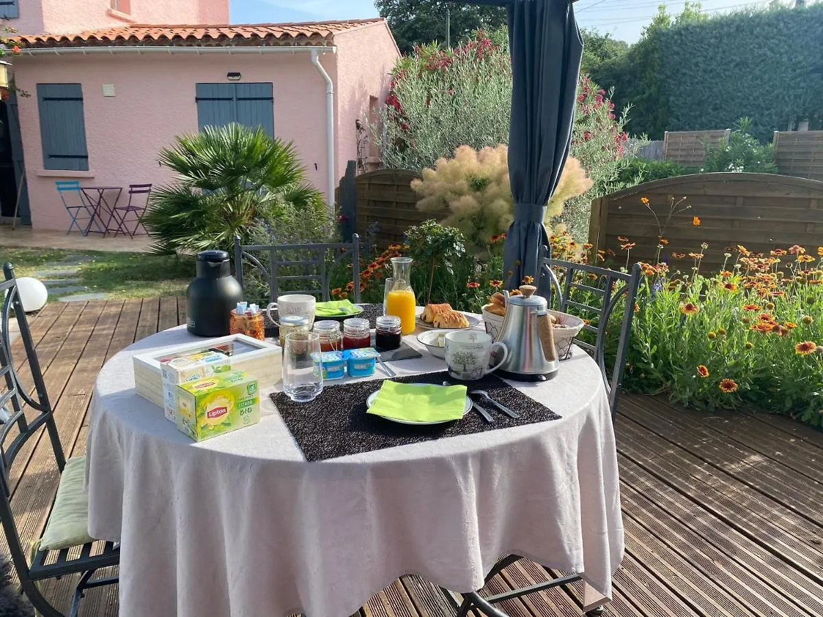 Chambre D'Hotes Vaucluse Bollène Bed & Breakfast