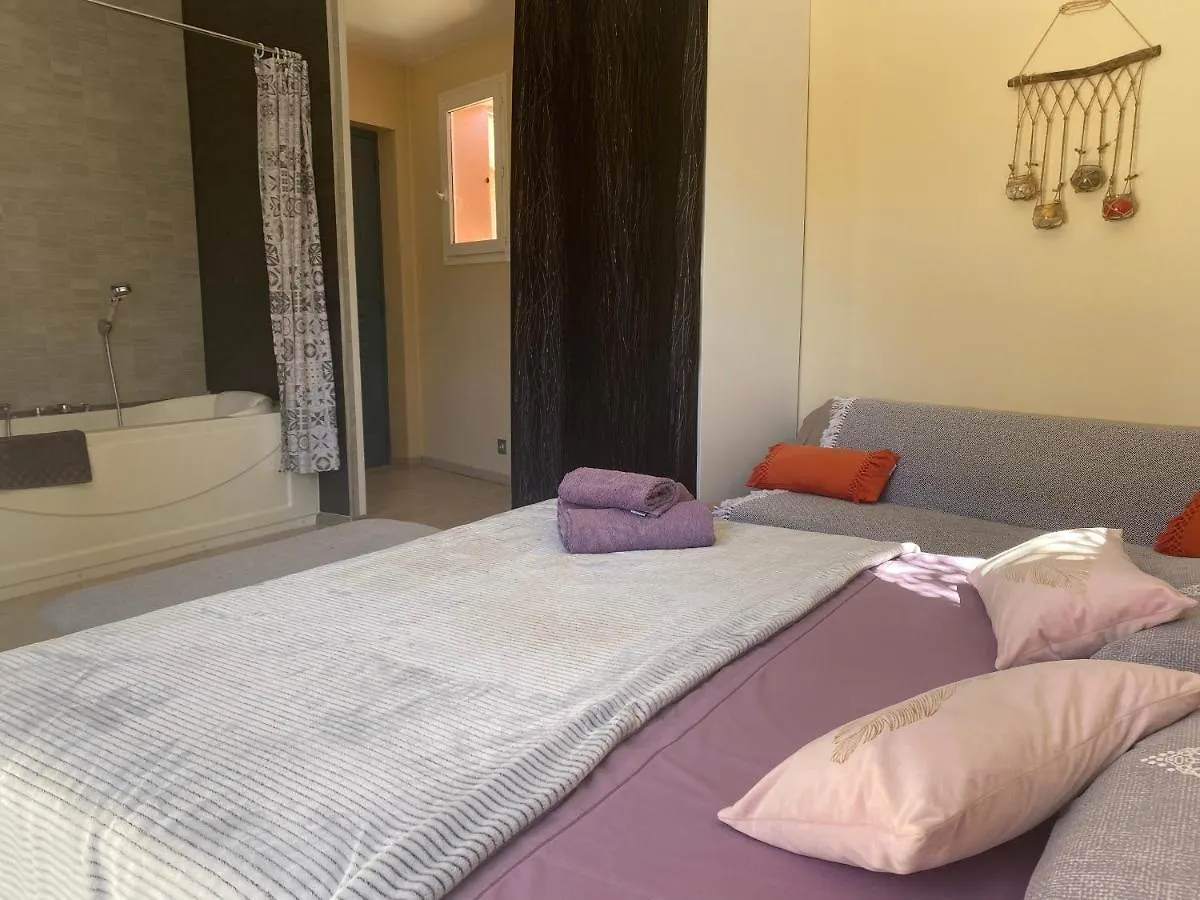 Chambre D'Hotes Vaucluse Bollène Bed & Breakfast